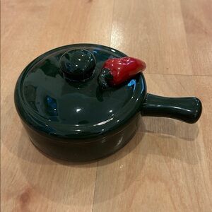 Cobble Creek salsa holder with a pepper on top